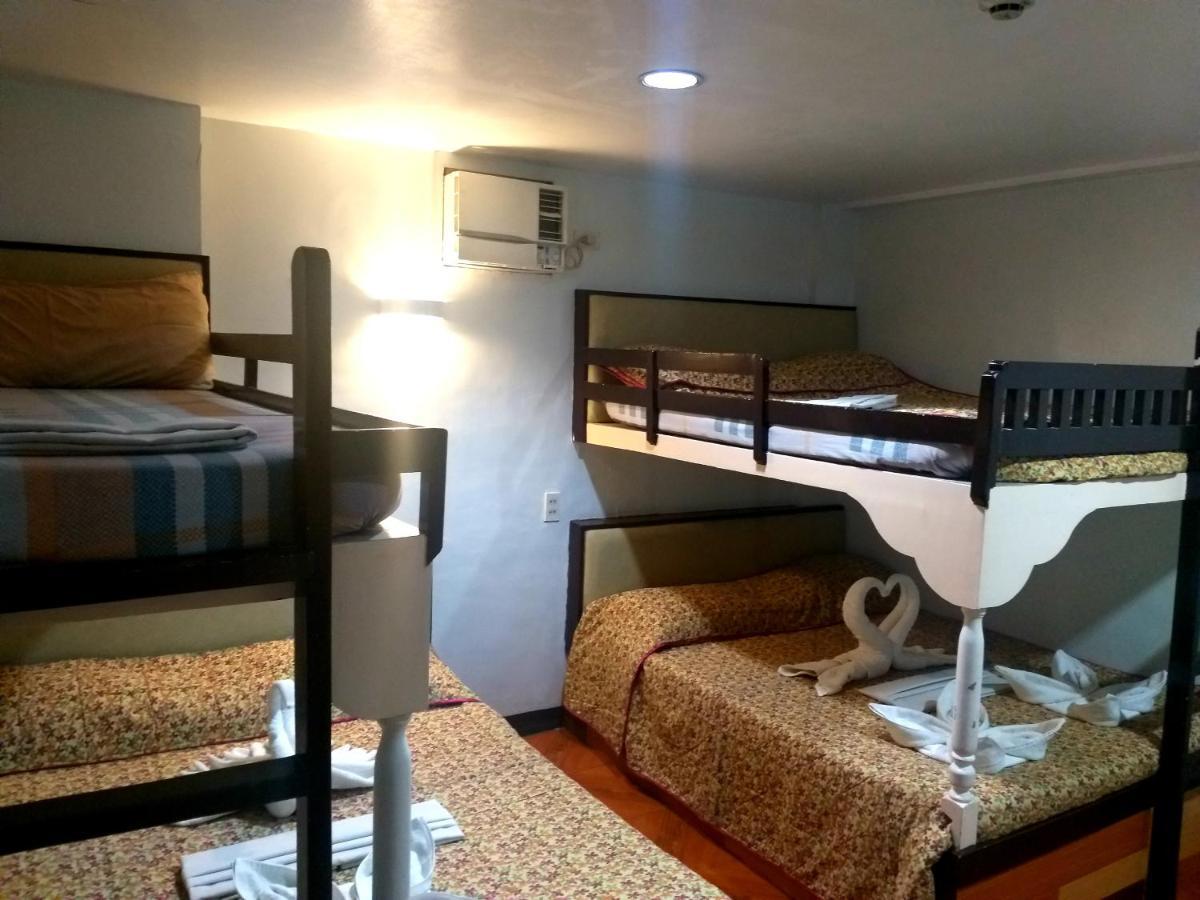 Sola Eleganza Apartelle ケソンシティ エクステリア 写真